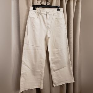 NEW Ivory wide leg crop jeans